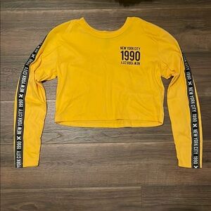 Forever 21 Yellow Black Cropped Long Sleeve